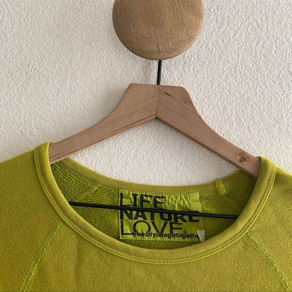 FREE CITY Rainbow Jump Sweatshirt - Picture 3 of 9